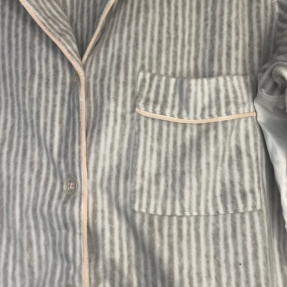 Simply Vera Vera Wang Cream and Beige 2 Piece Striped Pajama Set Size Medium NWT - Picture 4 of 8